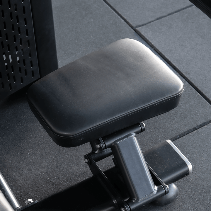 SE-28735-patada-gluteo-apoyo-pierna-pie