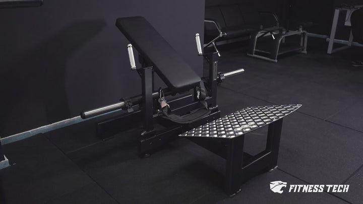 Maszyna dźwigniowo-biodrowa z pasem